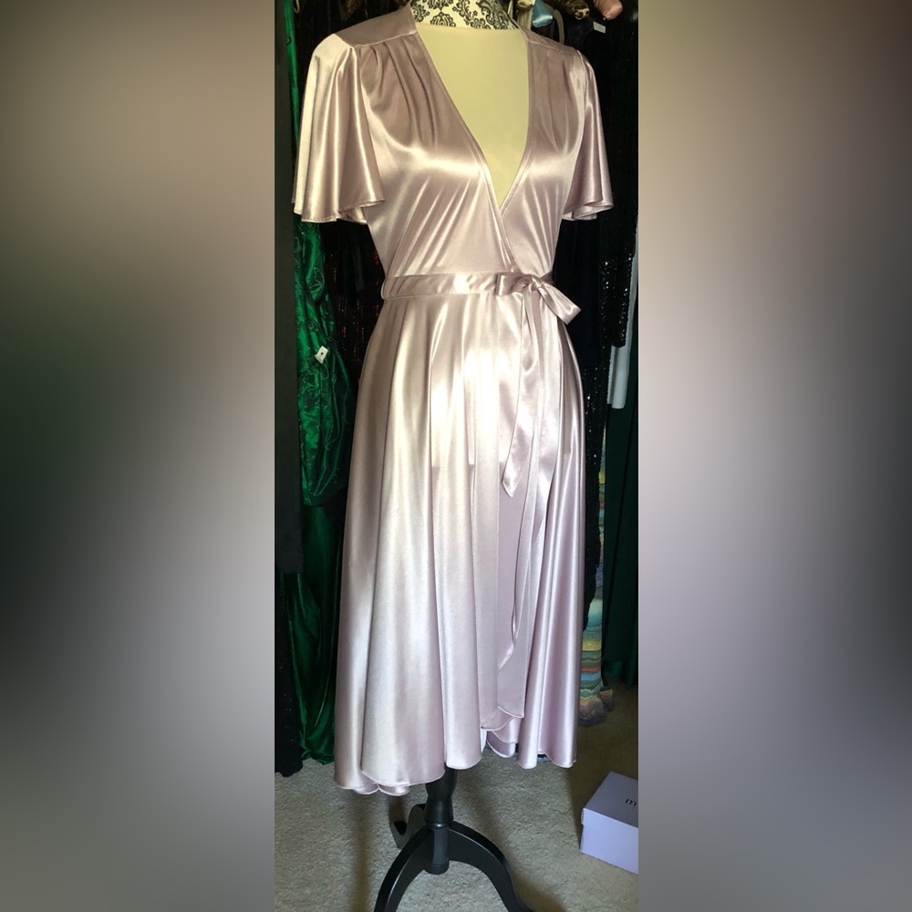 VTG 70s, 30s, 40s, butterfly wrap dress Jody T Quiana